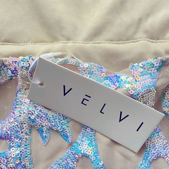 NWT VELVI Milan Mini Sequin Dress Size Medium - Picture 6 of 9